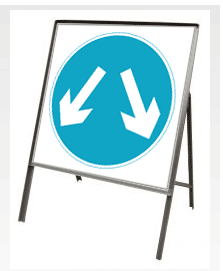 Stanchion Signs | Square Plate Circular Signs | 611 Pass either side